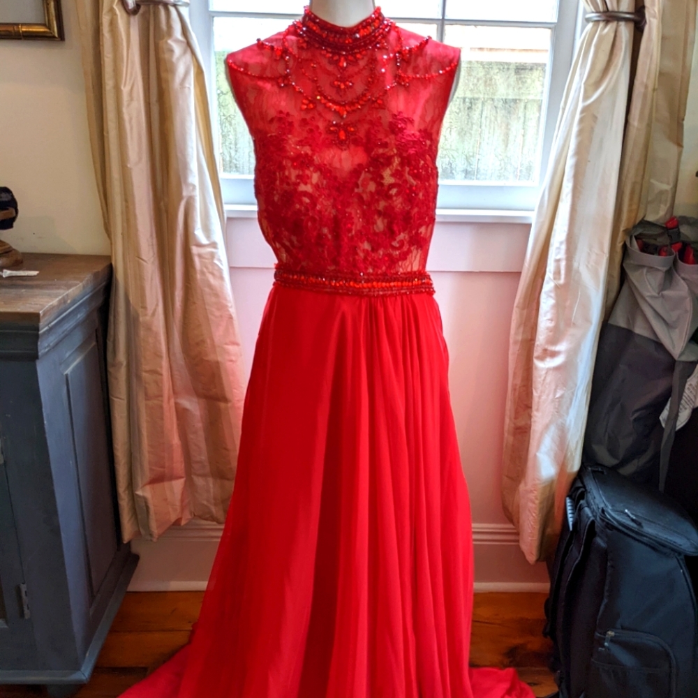 Mac Duggal Red High Neck Backless Gown Sz 14
